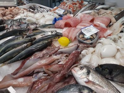 In Italia si consumano 8 pesci su 10 di origine straniera