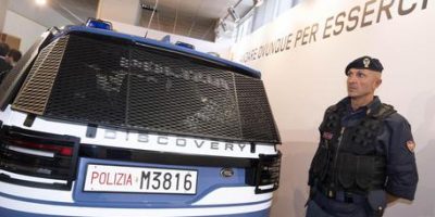 Operazione internazionale della polizia italian...