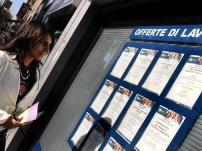 A Maggio cala in tasso di disoccupazione attestandosi al 9,9