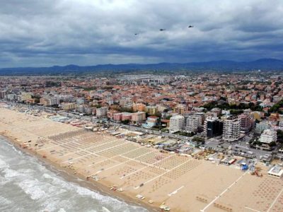 Riminese aggredito dopo aver baciato il proprio compagno