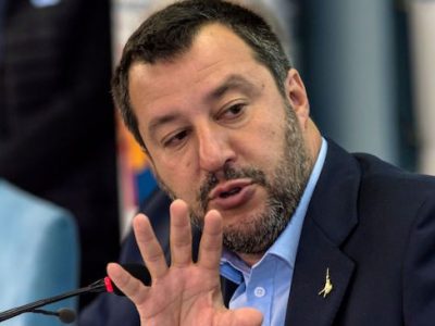 Ore decisive per il governo, Salvini: “Mi candiderò premier”