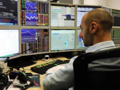 Economia, la crisi di governo ci penalizza e fa volare lo spread