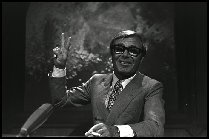 Tito Stagno in diretta dalla Rai per lo sbarco sulla Luna