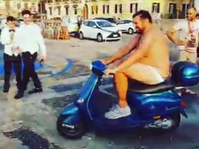 Balotelli denunciato per istigazione a delinquere e gioco d’azzardo