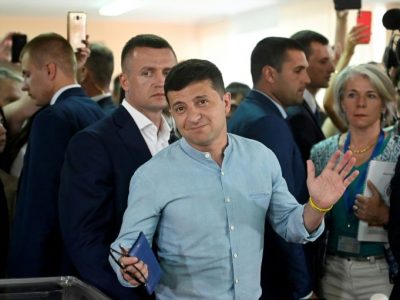 Zelensky verso la maggioranza nel Parlamento ucraino