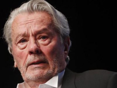 Alain Delon colpito da ictus,  ora si “riposa” in una clinica svizzera