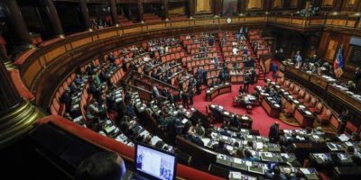 Manovra, M5s presenta 400 emendamenti: dal cano...