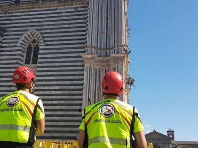 Crollo cornicione Duomo di Orvieto: droni per valutare l’entità del danno