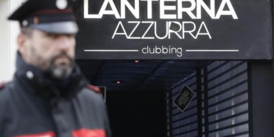 Strage discoteca Corinaldo, sette arresti per o...