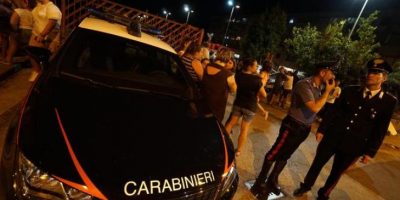 Lite per un parcheggio, zio e nipote uccisi nel...