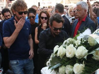 Nadia Toffa, nel giorno dell’addio le Iene la ricordano con un video