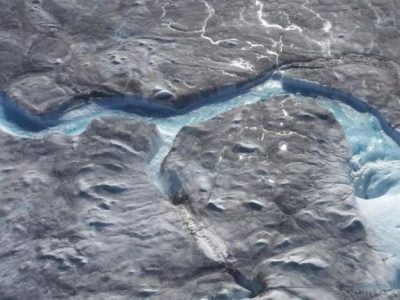 L’ondata di caldo sta “sciogliendo” anche la Groenlandia