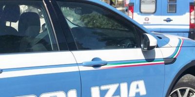 Rimini, giostraia di 39 anni cade da una scala ...