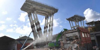 Genova, si è conclusa la demolizione del ponte ...