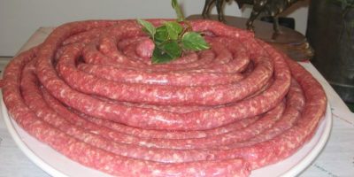 Salsiccia di Bra, insaccato piemontese senza eg...