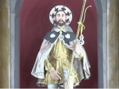 Il Santo sulle spalle di pregiudicati? Il parroco ferma la processione