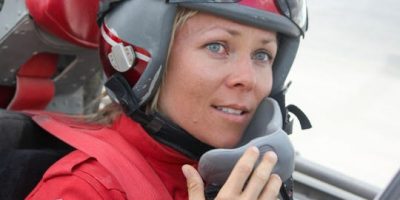 Morta Jessi Combs, la pilota d’auto più v...