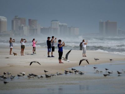 Florida in arrivo l’uragano Dorian, piani di evacuazione