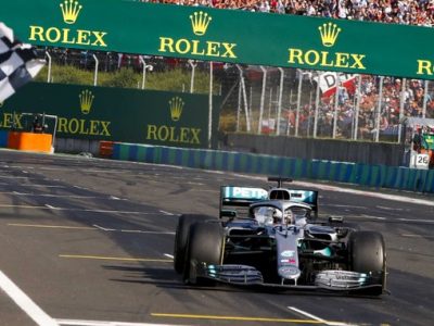 Formula 1, prova di forza di Hamilton che trionfa nel Gp di Ungheria