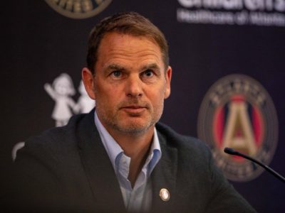 Frank de Boer: “Parità di compenso nel calcio tra uomini e donne? È Ridicolo!”