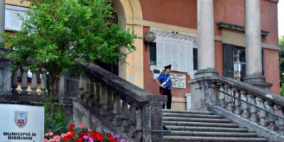 Bibbiano, nella galleria degli orrori un ragazz...