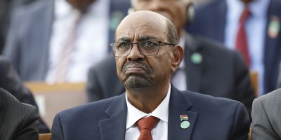 Iniziato il processo a carico di Omar el Bashir...