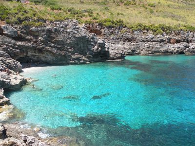 Video: navigazione selvaggia nella riserva naturale dello Zingaro