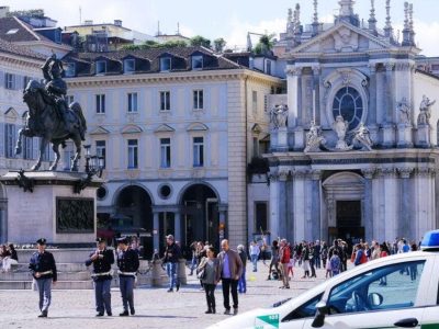 Tentato sequestro a Torino, proseguono le indagini