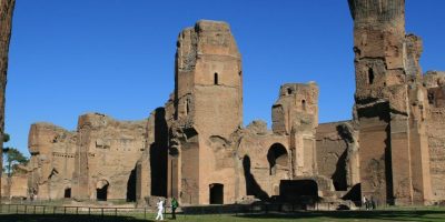 Al via le visite notturne nei sotterranei delle...