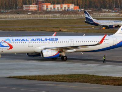 Atterraggio di emergenza a Mosca, 23 feriti sul volo di linea