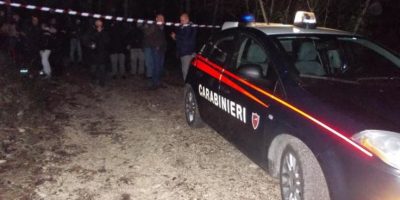 Donna trovata morto in un bosco, fermato il com...