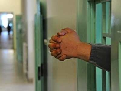 Pestaggio in carcere, 15 agenti indagati in Toscana