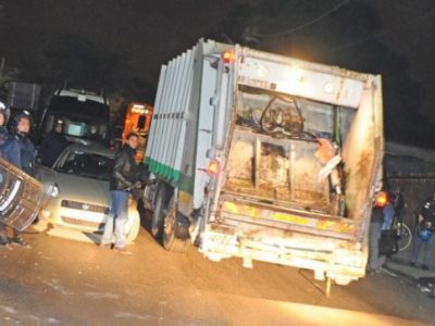 Parma, ruba compattatore dei rifiuti per portare l’amica a Montecarlo