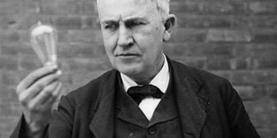 Manhattan illuminata per la prima volta da Edis...