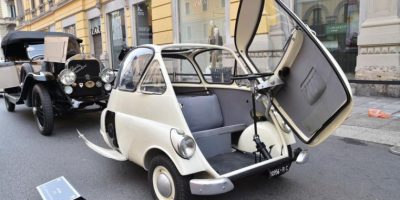Milano, una Iso Isetta del 1954 vince lo Street...
