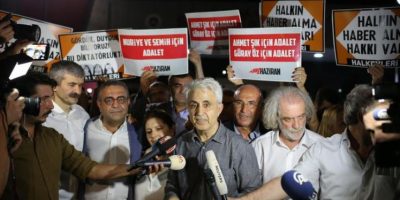 Turchia, rilasciati i cinque reporter accusati ...