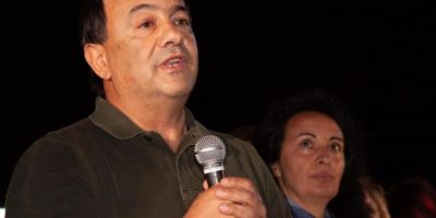 Mimmo Lucano torna a Riace: aiuterò sempre ad a...