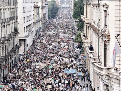 Clima, un milione di studenti hanno aderito allo sciopero