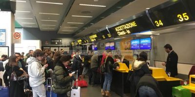 Micro tassa anche sui voli aerei, i “gial...