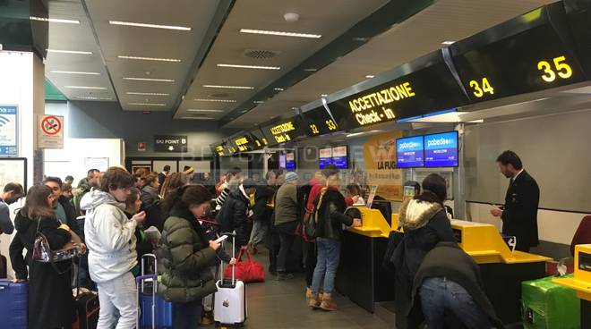 135 passeggeri bengalesi