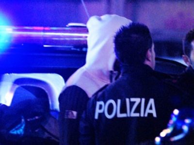 Morto il 36enne ferito a colpi di pistola nel centro storico di Crotone