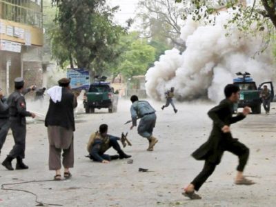 Attentato a Qalat, 20 morti e 90 feriti per l’esplosione di un camion bomba