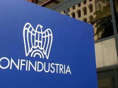 Confindustria “Economia ancora troppo debole e bloccata”