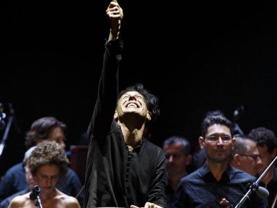 Ezio Bosso commosso nel parlare della sua malattia