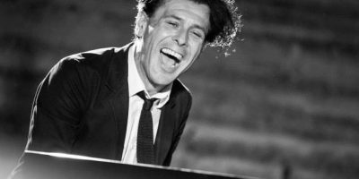 Ezio Bosso: un sorriso contagioso in una vita p...