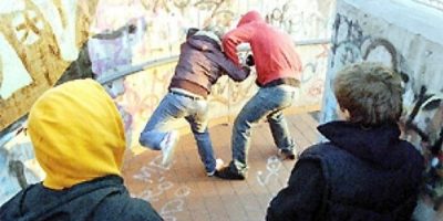 Nei guai gang di minori per rapine e violenze s...
