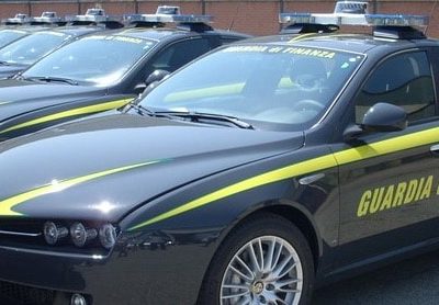 Oltre 35 milioni di euro evasi con il commercio online di auto di lusso