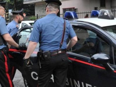 Badante tenta inutilmente di impedire suicidio di un uomo e rimane ferita