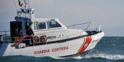 Tre diportisti salvati dalla Guardia costiera d...