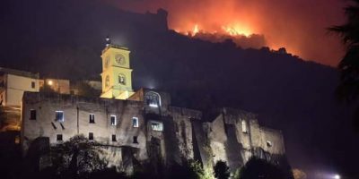Scuole chiuse e allerta a Sarno per l’inc...